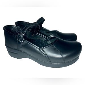 Dansko Marcelle Mary Jane Platform clog in Black Cabrio size US 9.5-10 / EU 40